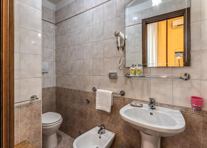 Pomezia 2* Roma