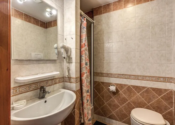 Pomezia Otel Roma