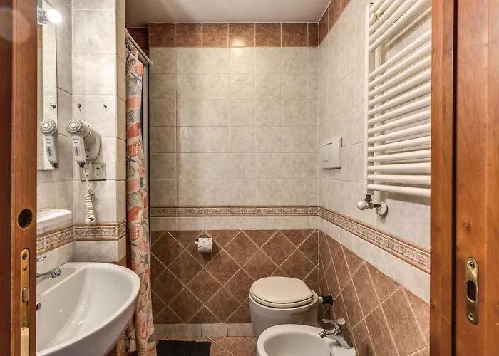 Pomezia 2* Roma
