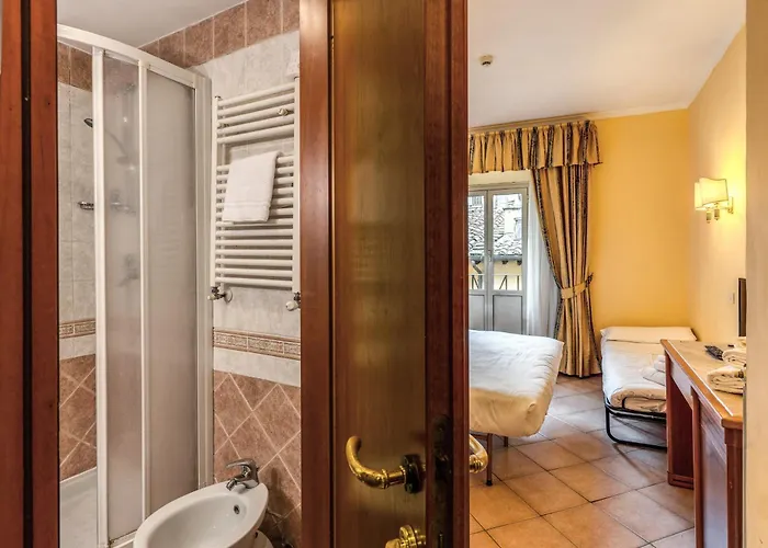 Pomezia Otel 2*