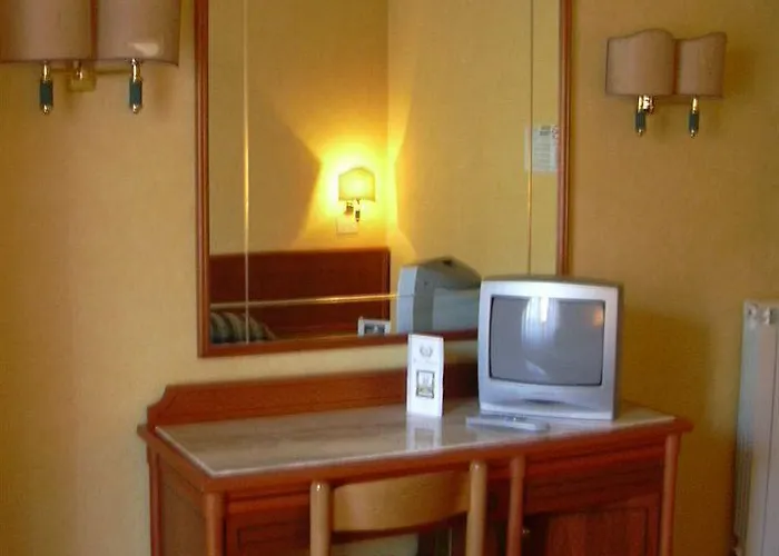 Otel Pomezia